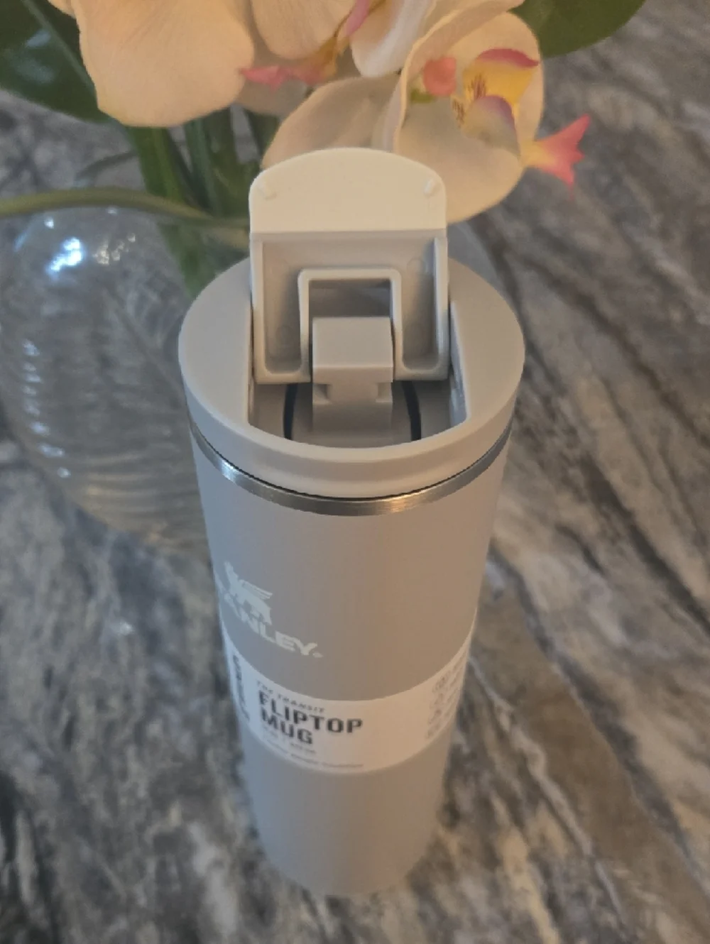 Stanley FlipTop Mug in Light Gray Matte Finish - Picture 2 of 2